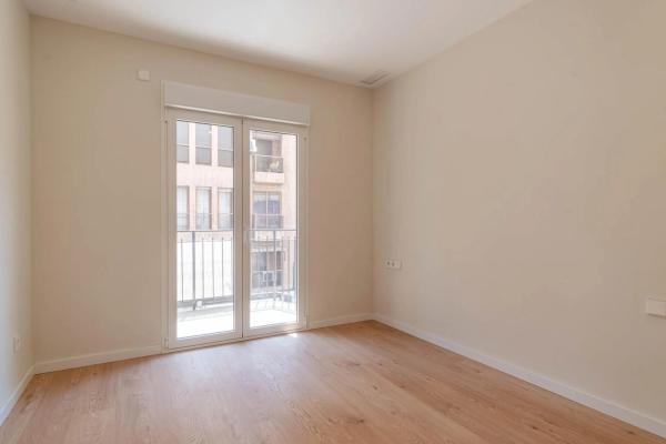 Piso en calle Cristóbal Sanz, 41