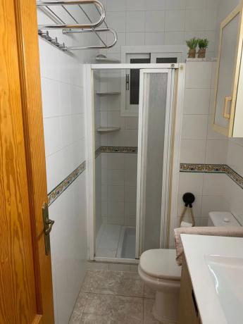 Chalet adosado en calle Alcoy, 13