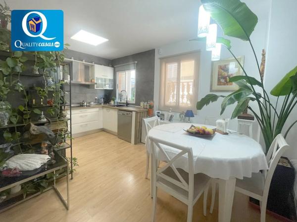 Chalet en Gran Vista-Olivo de Oro