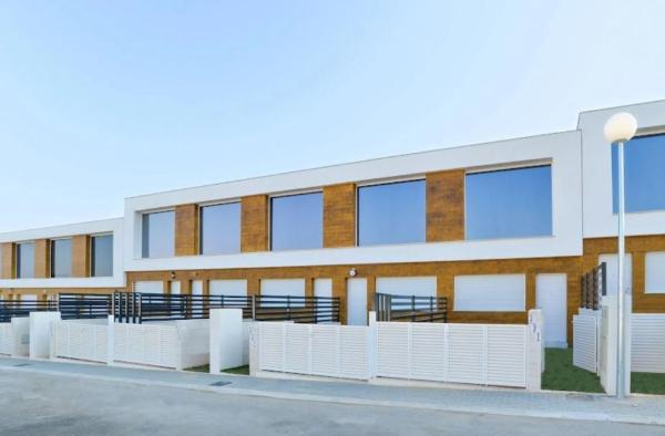 Chalet adosado en calle de Creta s/n