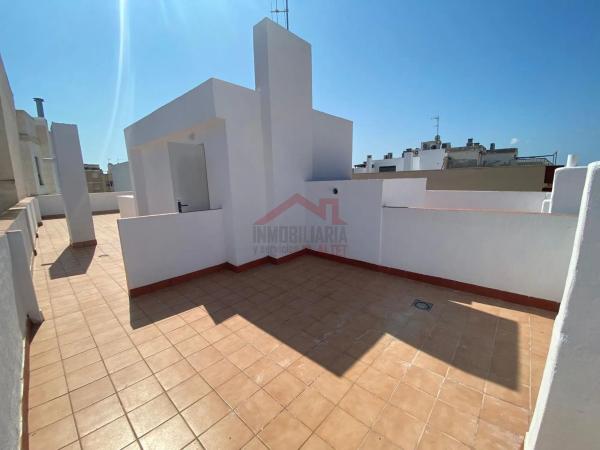 Ático en calle la Niña, 3