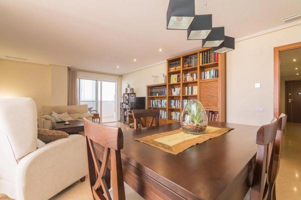 Ático en calle José Pomares Perlasia