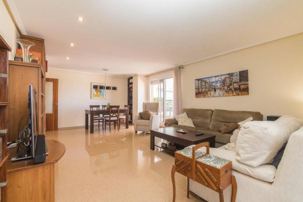 Ático en calle José Pomares Perlasia