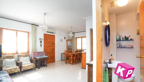 Casa independiente en calle Ondara