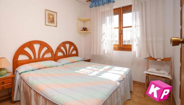 Casa independiente en calle Ondara