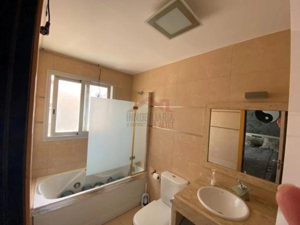 Piso en avenida Sant Francesc