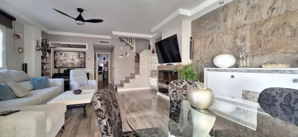 Chalet en calle Monte de Santa Pola