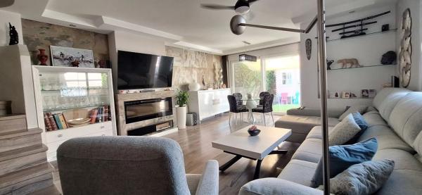 Chalet en calle Monte de Santa Pola