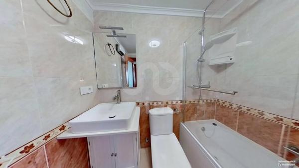 Piso en calle Turina, 2