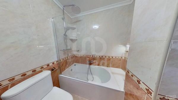 Piso en calle Turina, 2