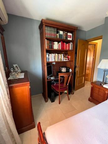 Piso en calle Farmacéutico Ángel Establier, 3