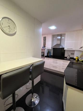 Piso en calle Farmacéutico Ángel Establier, 3