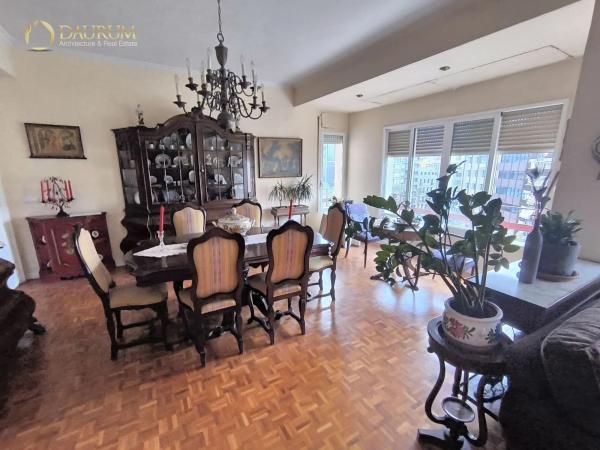 Piso en avenida de Federico Soto