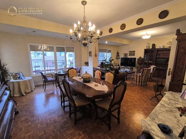 Piso en avenida de Federico Soto