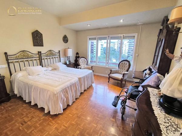 Piso en avenida de Federico Soto