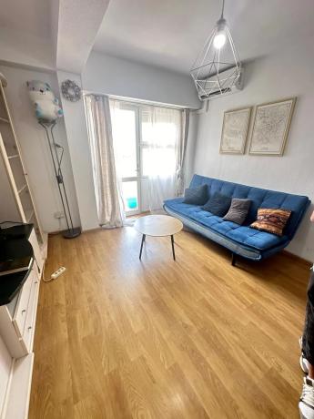 Piso en calle Turina s/n