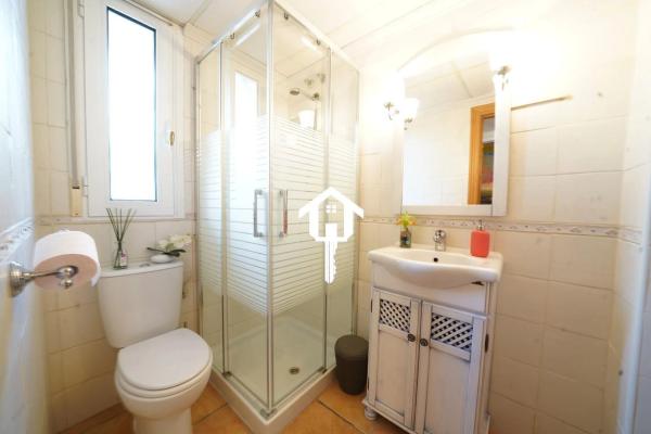 Chalet pareado en avenida Pintor Pérez Gil