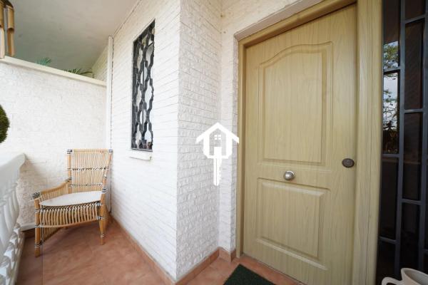 Chalet pareado en avenida Pintor Pérez Gil