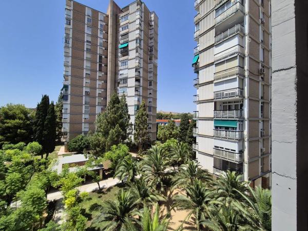 Piso en avenida de Dénia