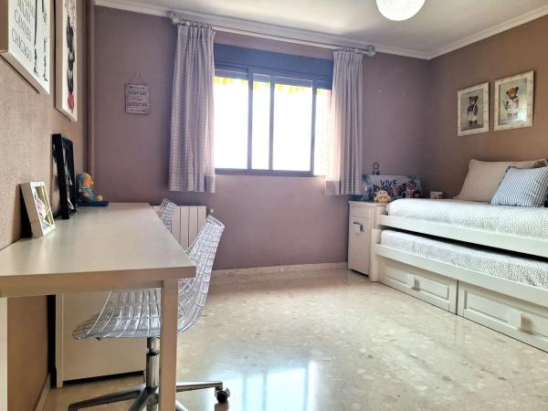 Dúplex en calle Madre Teresa de Calcuta