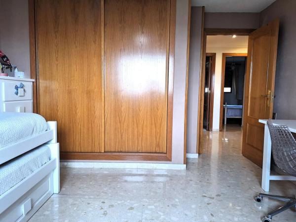 Dúplex en calle Madre Teresa de Calcuta