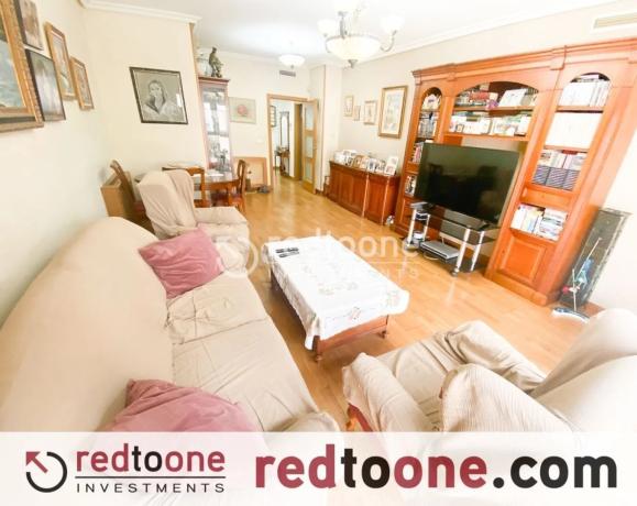 Piso en Barrio Mercado