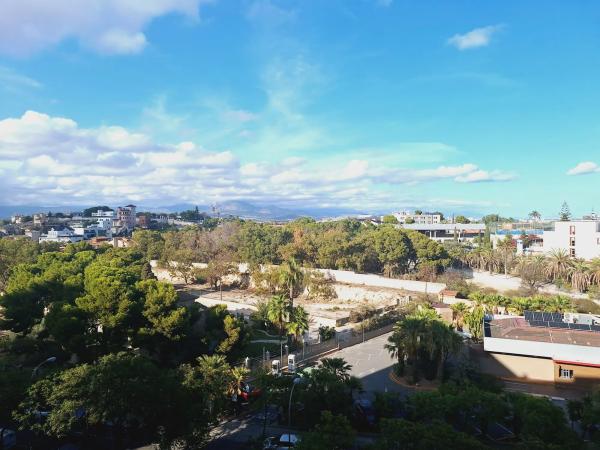 Piso en avenida Pintor Xavier Soler