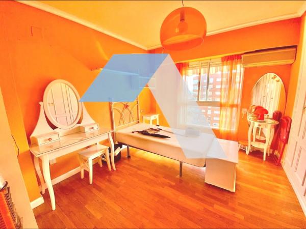 Piso en Barrio Garbinet - Parque de las Avenidas