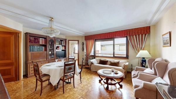 Piso en calle de los Artilleros