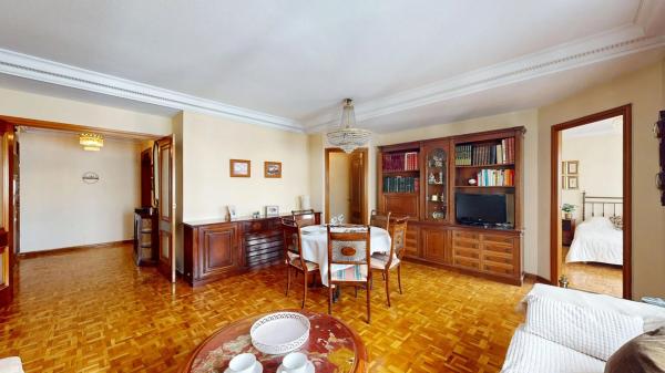 Piso en calle de los Artilleros