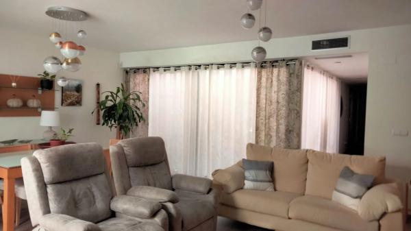 Chalet adosado en calle Juana Francés, 2