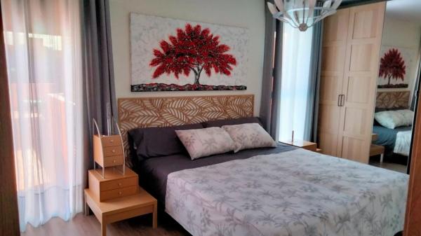 Chalet adosado en calle Juana Francés, 2