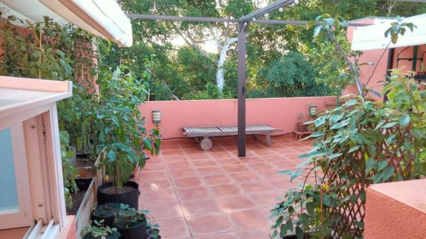 Chalet adosado en calle Juana Francés, 2