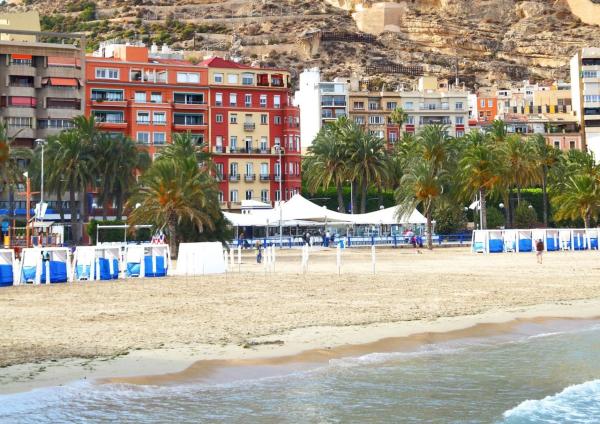 Piso en Barrio Carolinas Bajas