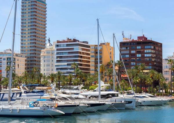 Piso en Barrio Carolinas Bajas