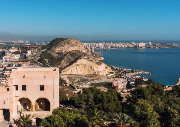 Piso en Barrio Carolinas Bajas