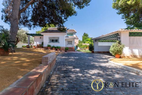 Casa independiente en calle de la Encina