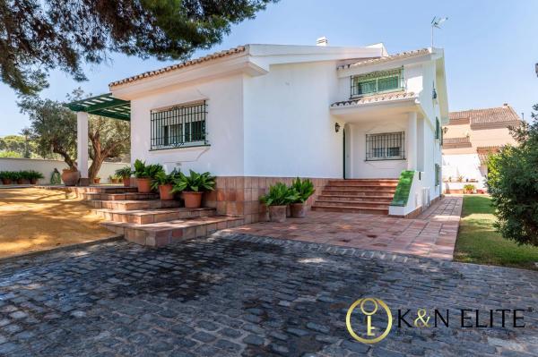 Casa independiente en calle de la Encina