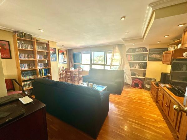 Piso en avenida de Dénia