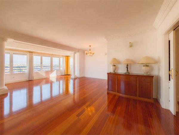 Ático en avenida Historiador Vicente Ramos