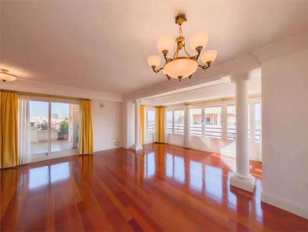 Ático en avenida Historiador Vicente Ramos