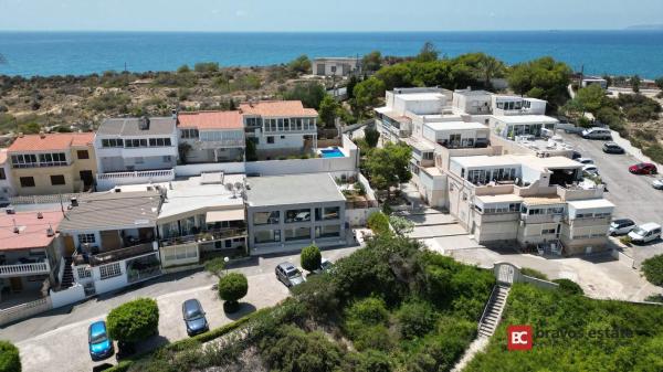 Chalet adosado en camino del Faro