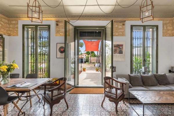 Casa independiente en calle Músico Carlos Cosmen