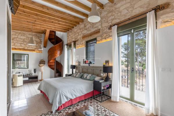 Casa independiente en calle Músico Carlos Cosmen