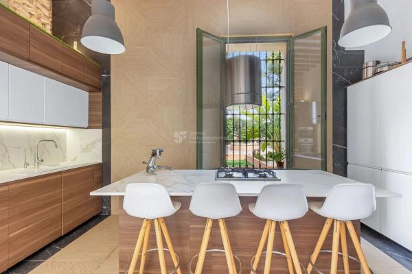 Casa independiente en calle Músico Carlos Cosmen