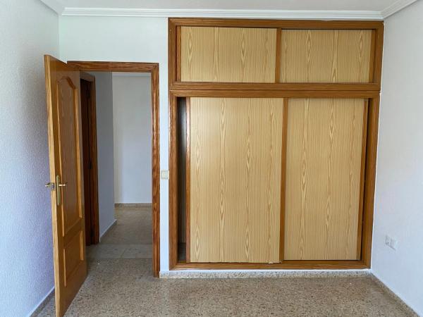 Piso en calle Arpón, 3