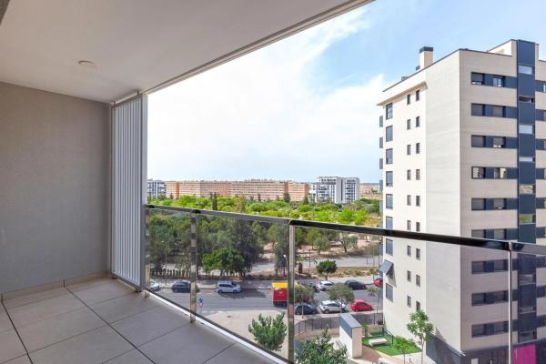 Piso en calle Juan Caturla Gosálvez