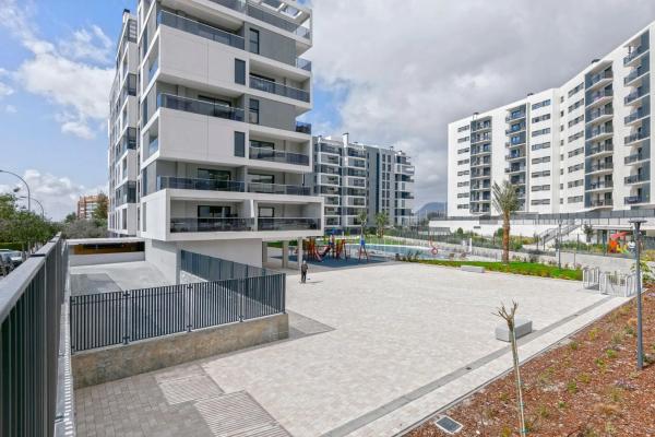 Piso en calle Juan Caturla Gosálvez