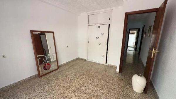 Piso en calle Aguas de Sax