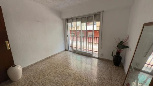 Piso en calle Aguas de Sax